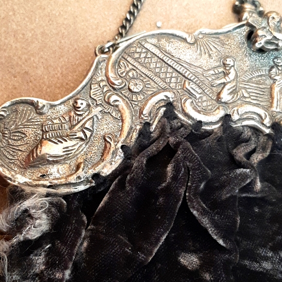 Victorian Dutch 833 sterling velvet purse - Picture 2 of 4
